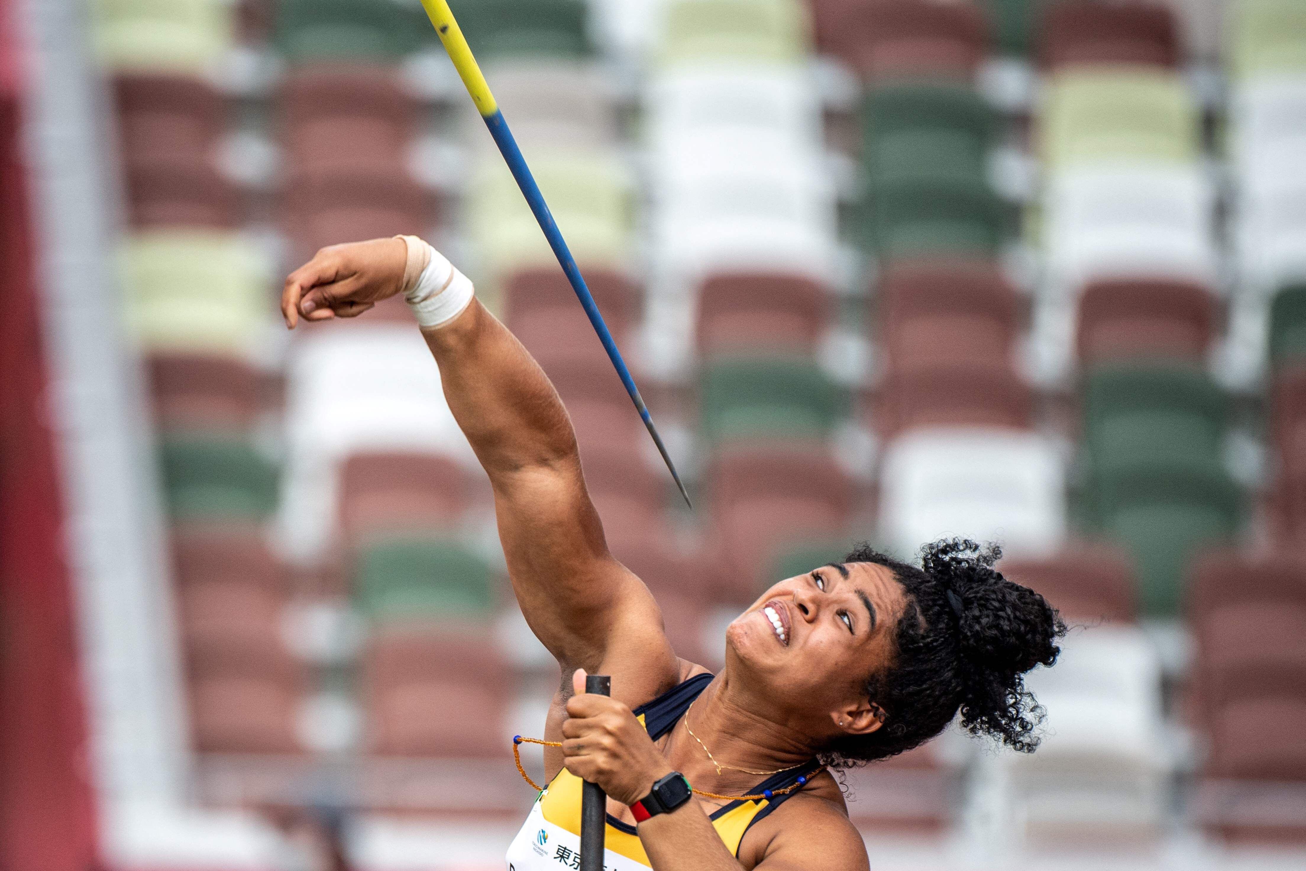 A vice-campeã paralímpica Raissa Rocha Machado, medalha de prata no lançamento de dardo da classe F56 em Tóquio.