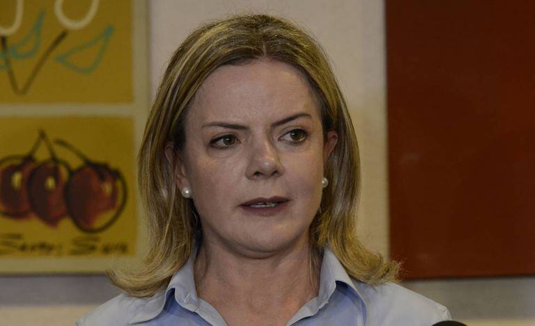 Entrevista coletiva de Gleisi Hoffmann, em outubro.
