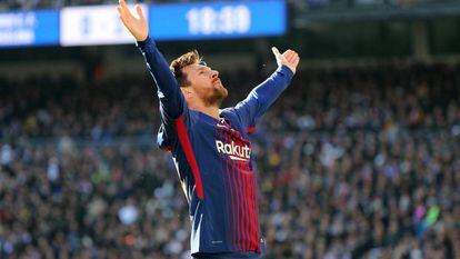 Maior artilheiro do clássico, Messi marcou mais uma vez no Bernabéu.