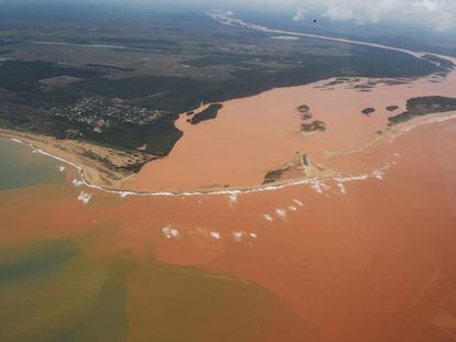 Seis meses depois da lama da Samarco, comunidades do Rio Doce lutam por justiça