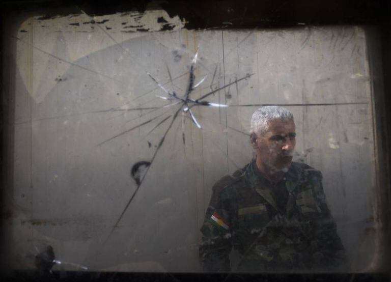 Um peshmerga na base de Majmur, na quarta-feira.