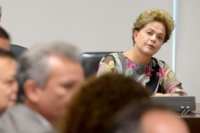 Rousseff em reuni&atilde;o com aliados no Pal&aacute;cio do Planalto no dia 4.