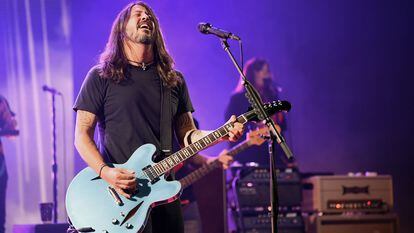 Dave Grohl durante um show on-line com o Foo Fighters em 28 de janeiro.