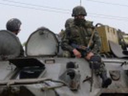 Moscou dá por “morta” a via pacífica na Ucrânia e exige que cesse o ataque contra os prórrusos
