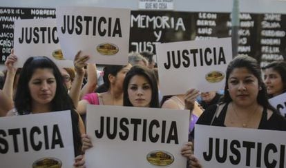 Grupo exige justi&ccedil;a no caso Nisman.