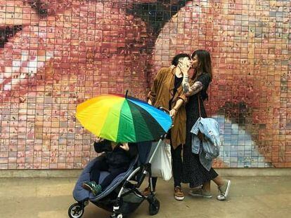 Álex, Jana e Verónica, em uma imagem do perfil de Instagram Oh Mami Blue.