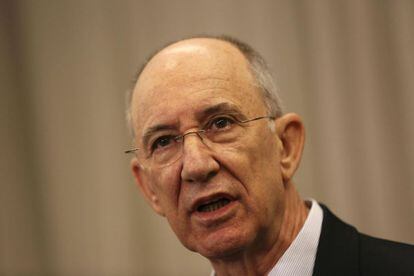 O presidente do PT, Rui Falcão, nesta segunda.