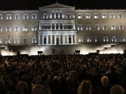 Marcha em solidariedade ao governo grego em Atenas.