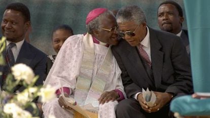 O arcebispo Desmond Tutu e Nelson Mandela, em 1994