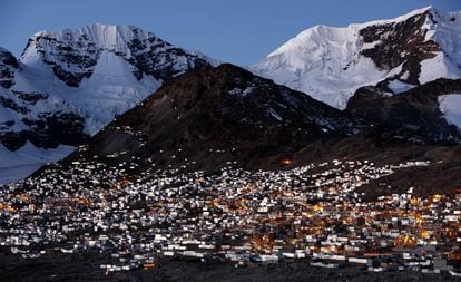 A cidade mineira de La Rinconada, nos Andes peruanos, a 5.099 metros de altura