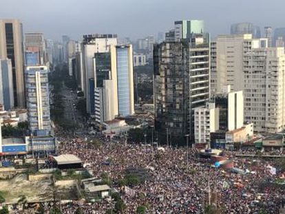Protestos foram organizados para este sábado em diferentes cidades do Brasil e do mundo