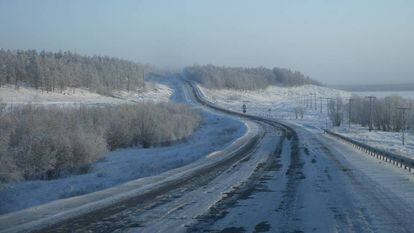 Um trecho da Estrada dos Ossos, na província russa de Kolimá.