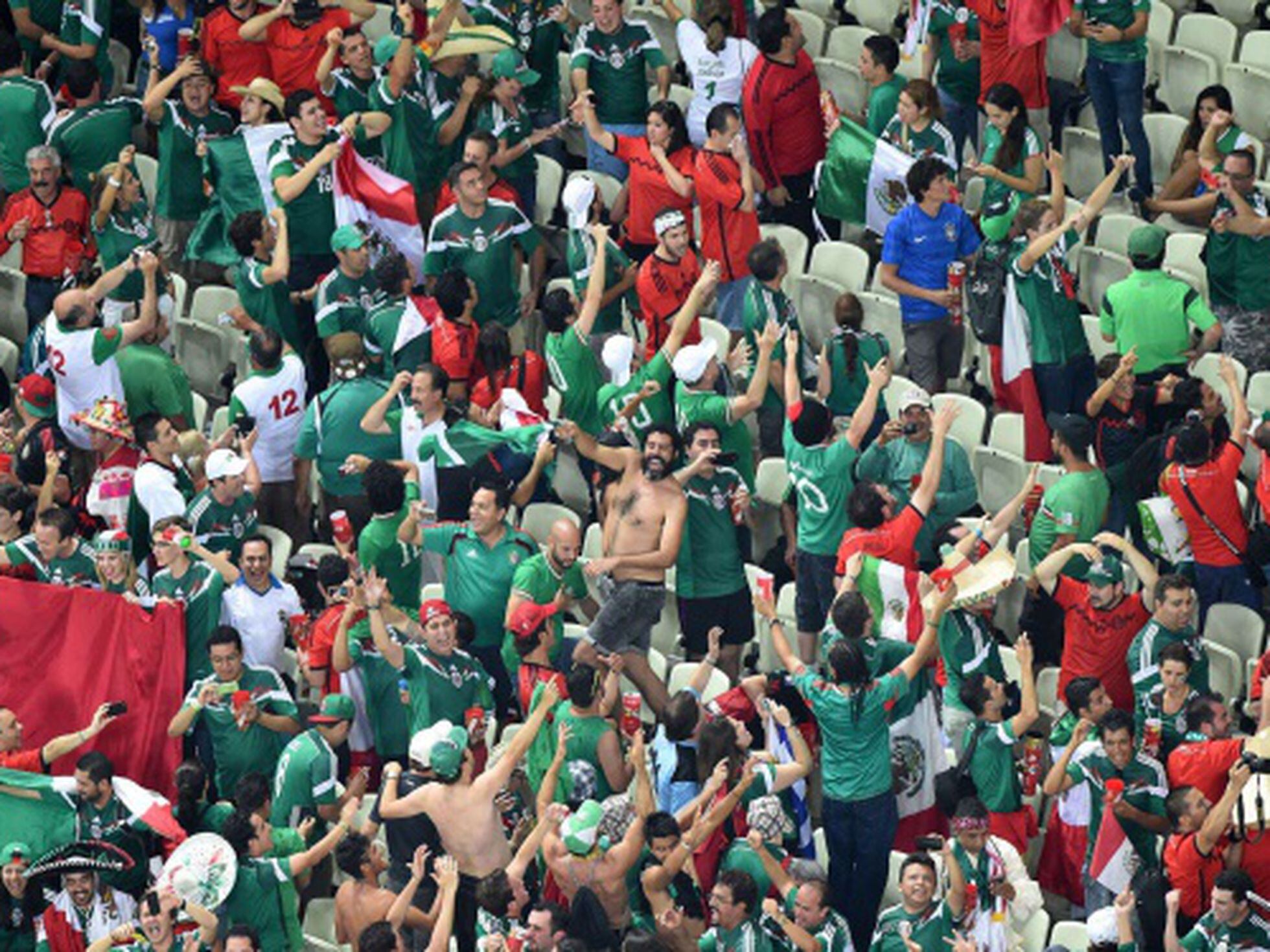 Torcida da Argélia foi o ponto alto no último jogo da Copa em