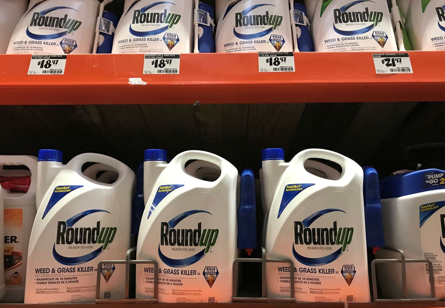 O herbicida Roundup em um supermercado da Califórnia, em 2017.