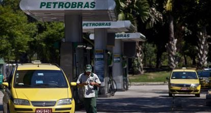 Posto de gasolina de Petrobras no Rio de Janeiro