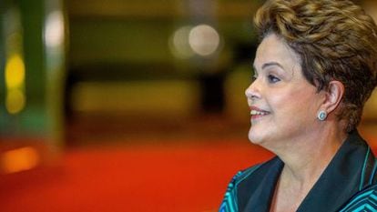 Dilma concede entrevista no Palácio da Alvorada nesta segunda-feira.