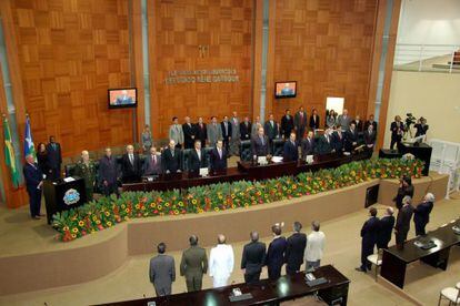 Sessão na Assembleia do Mato Grosso, onde cada deputado recebe 65.000 reais como verba indenizatória.