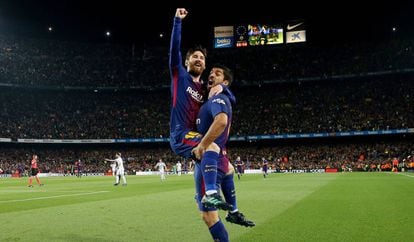 Messi marcou o segundo gol do Barcelona no clássico.