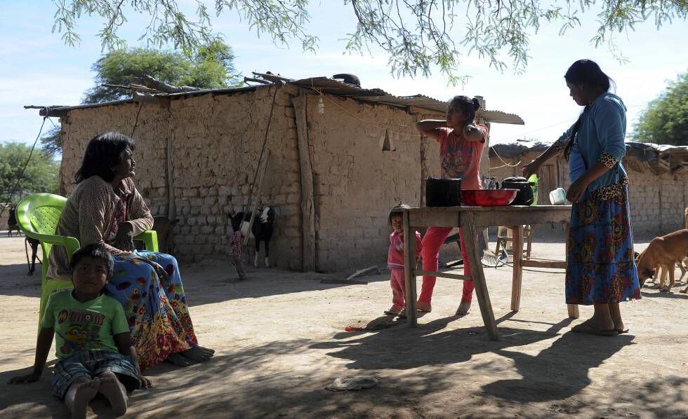 Moradores da comunidade wichi de San Luis, no nordeste de Salta, Argentina.