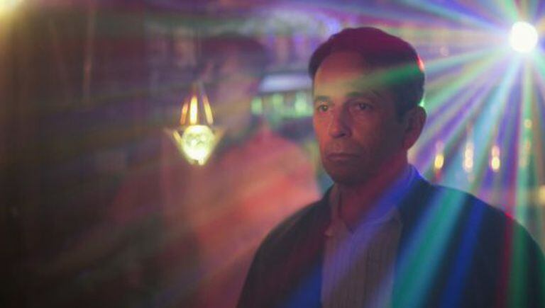 Alfredo Castro, chileno, protagoniza o filme venezuelano 'Desde allá'.