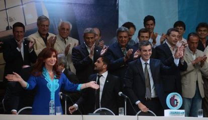 Cristina Kirchner na inauguração de um novo edifício municipal.