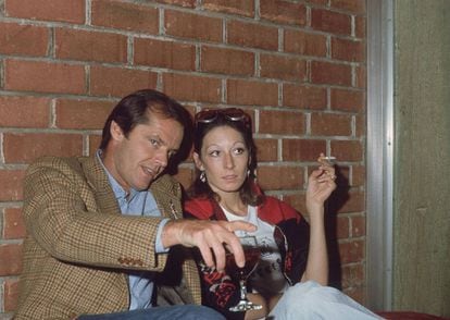 Jack Nicholson e Anjelica Huston fotografados em 1974. Eram o casal da moda em Hollywood. Em qualquer lugar, na verdade. 