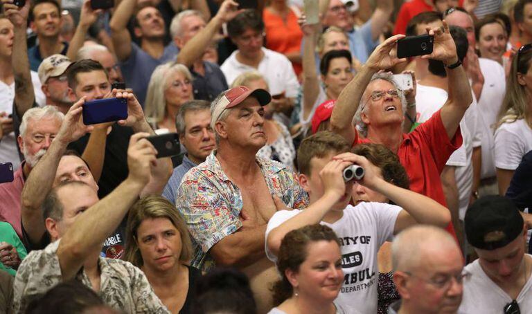Seguidores de Trump em evento em Connecticut.