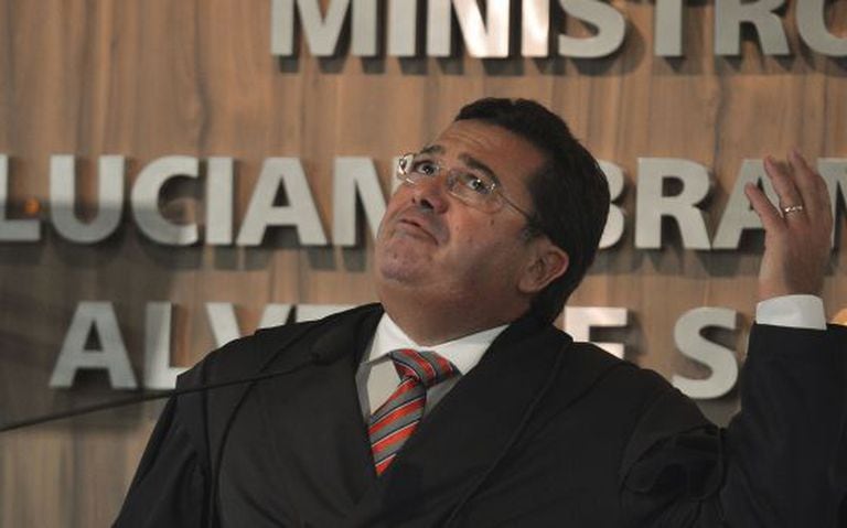 Ex-senador Vital do Rêgo em sua posse no TCU, em fevereiro.