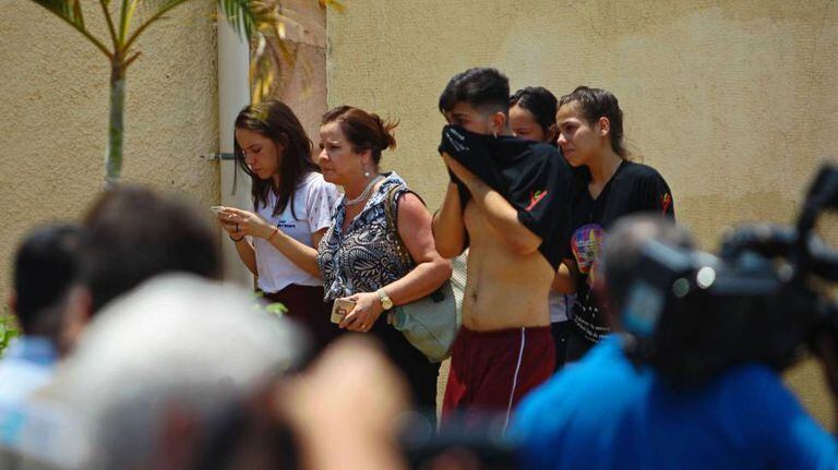 Movimentação após os tiros no Colégio Goyases, em Goiânia, no dia 20 de outubro