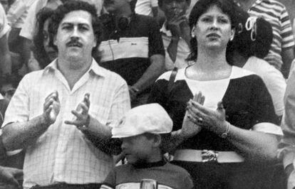 Escobar, sua mulher e o filho, em 1991.