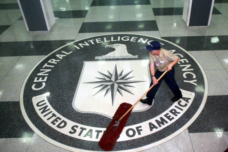 Entrada da sede da CIA em Langley, Estados Unidos.