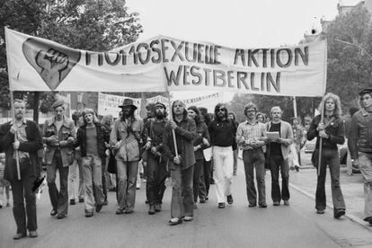 Manifestação a favor dos direitos dos homossexuais em Berlim em 1973.