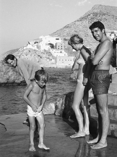 Leonard Cohen e Marianne Ihlen na Grécia, em 1960.