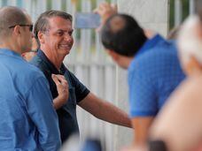 Bolsonaro ao chegar no Palácio da Alvorada nesta quarta-feira.