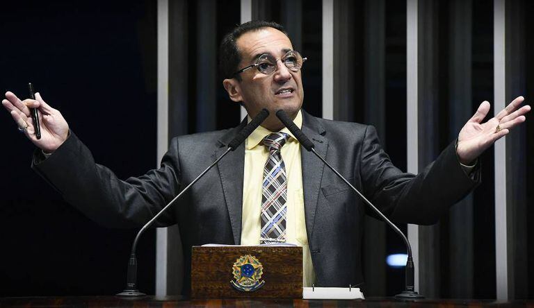 Jorge Kajuru discursa na tribuna do Senado Federal.