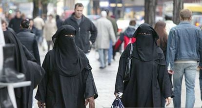 Mulheres com niqab em Munique.