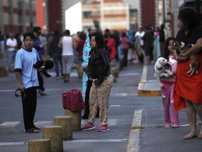 Moradores nas ruas da capital do México após o novo terremoto.