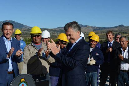 O presidente Mauricio Macri em visita a obra de reforma do aeroporto de San Martín de los Andes, no último dia 10 de fevereiro.