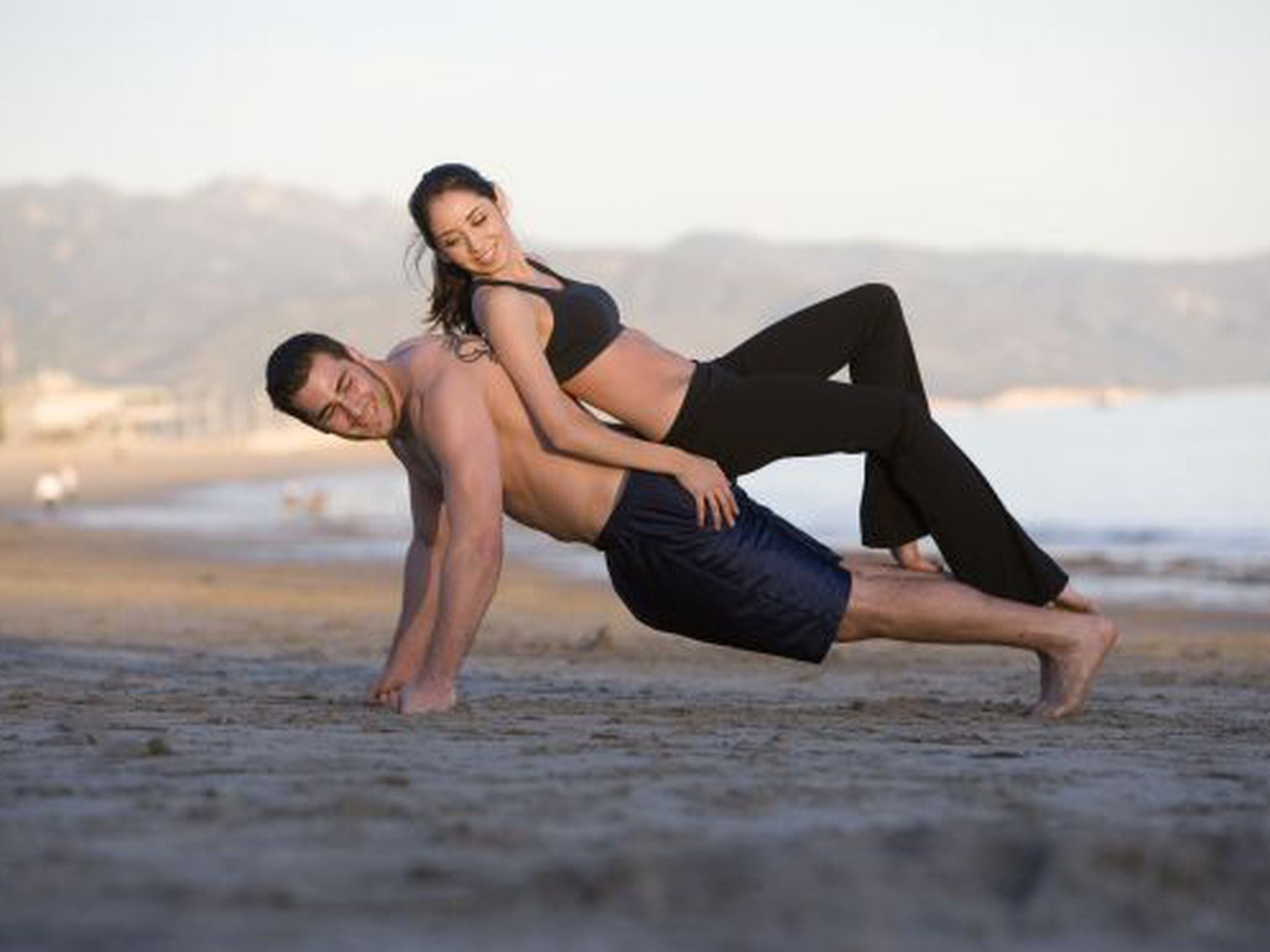 Nossos 10 melhores exercícios de ioga para homens!
