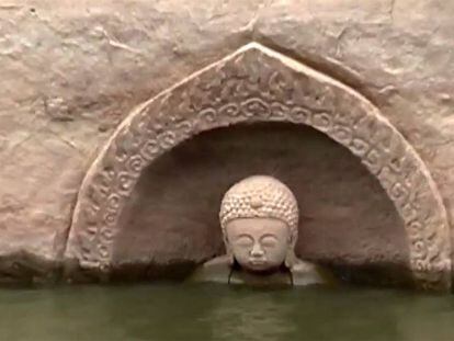 Achada na China uma estátua de Buda de 600 anos, que estava submersa