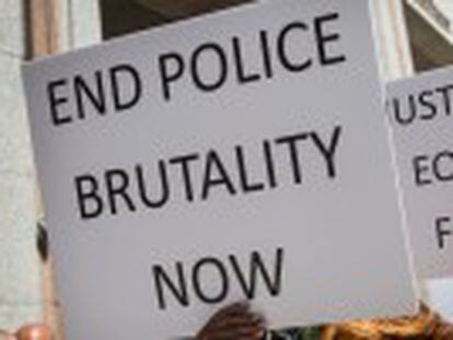 Toque de recolher aplaca os protestos, mas não as reivindicações de justiça após a morte do jovem negro Freddie Gray pela polícia