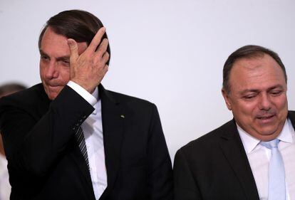 Presidente Jair Bolsonaro e seu ministro da Saúde, Eduardo Pazuello.