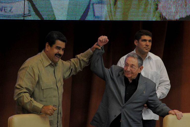 Nicolás Maduro e Raúl Castro em Havana, em dezembro.