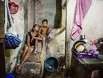 25 de setembro de 2020. Uma família de recicladores de Fortaleza teme voltar ao mapa da fome diante das a mudanças no auxílio emergencial. Nas fotos, Maria Marlúcia de Souza, de 37 anos.