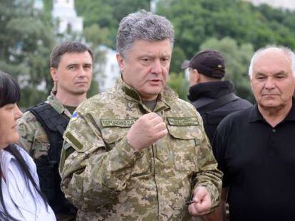 Petro Poroshenko visita o leste separatista.