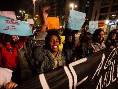 Protesto contra o &#039;vag&atilde;o rosa&#039; na Av. Paulista, dia 27 de julho.