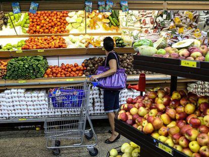 Preço dos alimentos puxou a alta do IPCA em dezembro e no ano passado.