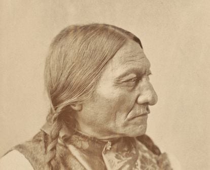 O chefe Sioux Toro Sentado, fotografado em 1885.