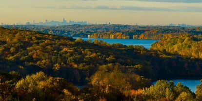 A cidade de Nova York, vista da estação biológica da Universidade de Fordham.