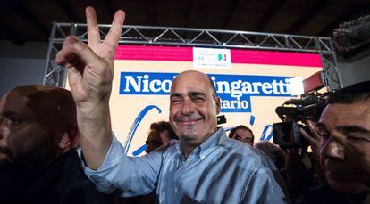 O novo secretário geral do PD, Nicola Zingaretti, depois de ganhar as primárias.